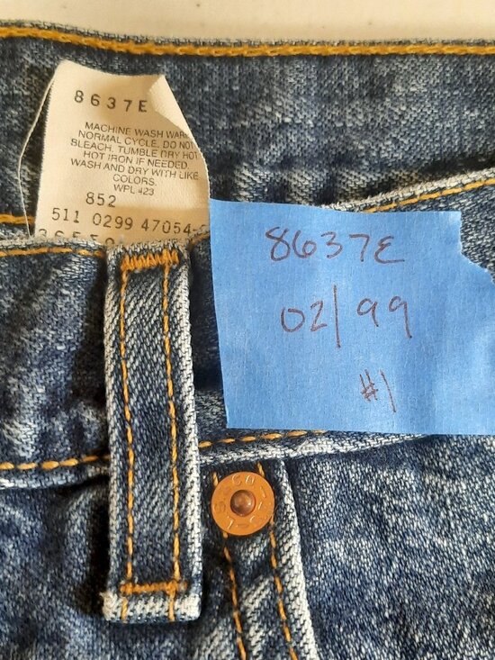 VTG 1999 Levi’s 550 Relaxed Fit Denim Shorts 36 Made in USA 90s Jorts Jeans - Picture 13 of 13